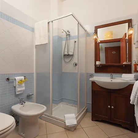 Helios Hotel